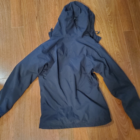 Helly Hansen Outdoor Shell - Picture 4 of 4